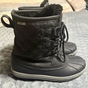 Muk Luks Women's Quilted Black Winter Boots